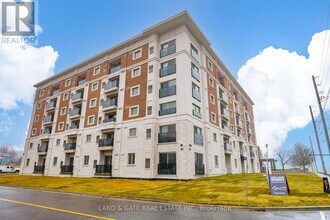 Building Photo - 976 Simcoe St N