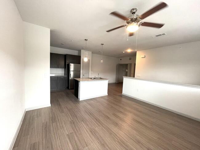 Foto del edificio - 948 Farm to Market Road 2001 Apt #2118, Bu...