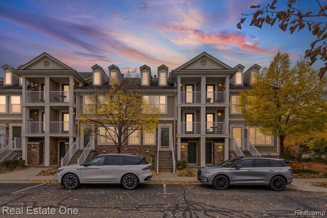 Building Photo - 1084 Faulkner