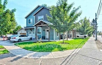 Building Photo - 2092 NW Arthur Pl