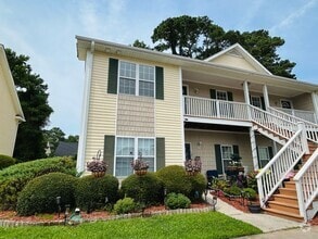 Building Photo - 4619 McClelland Dr