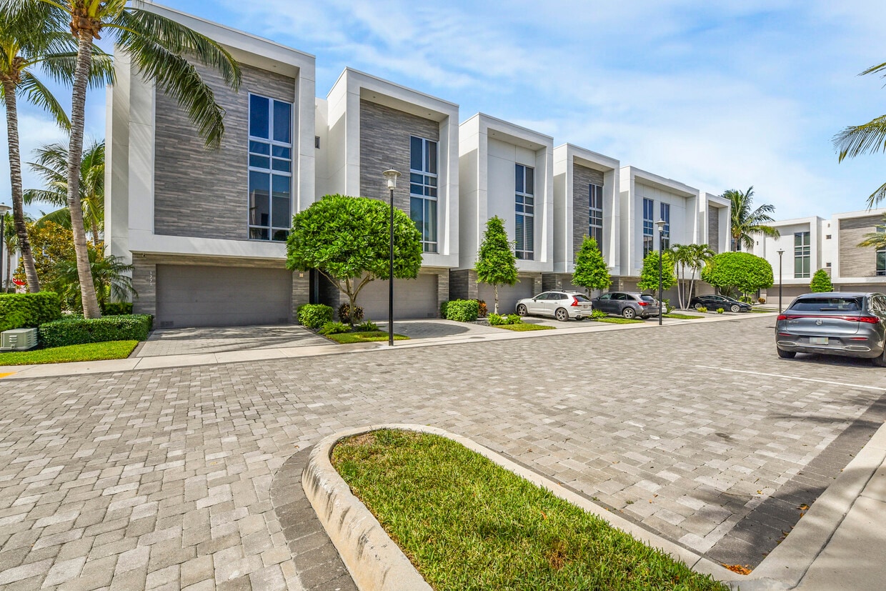 Foto principal - 4030 NW 18th Way