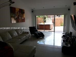 Foto del edificio - 546 NE 199th Terrace