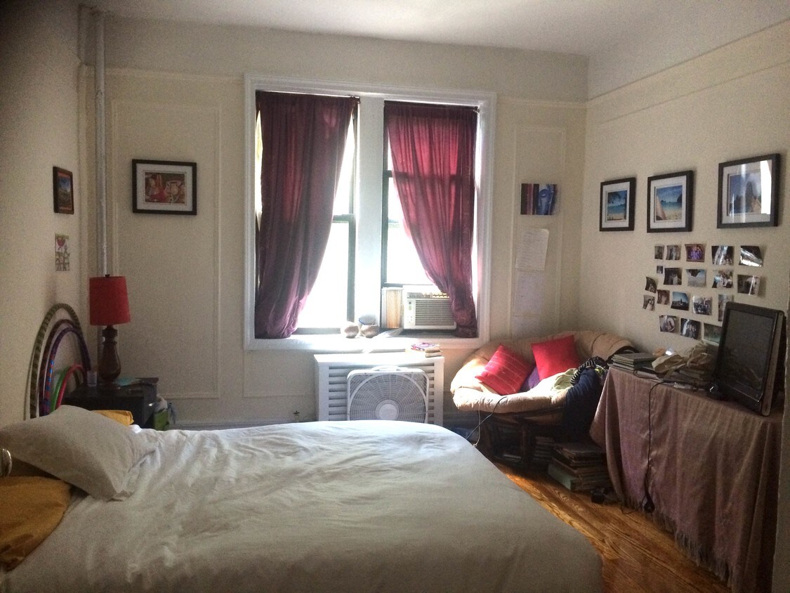 Foto del edificio - 209 Bennett Ave