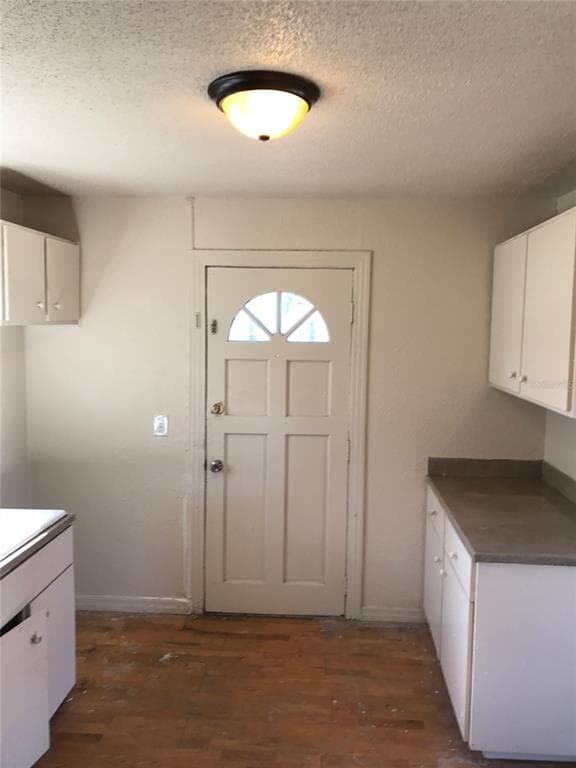 Foto del edificio - 353 Pearlwood St