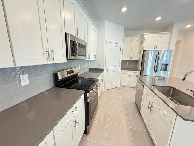 Foto del edificio - 4271 Curacao Pl