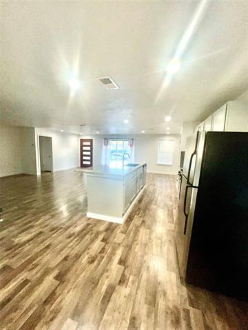 Building Photo - 1545 Drury Dr