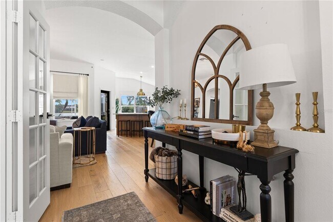 Foto del edificio - 870 Bayou View Dr