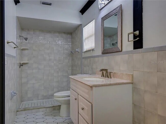 Building Photo - 8922 Havasu Dr