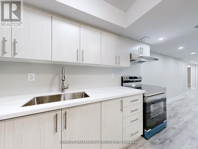 Building Photo - 80 Armilia Pl