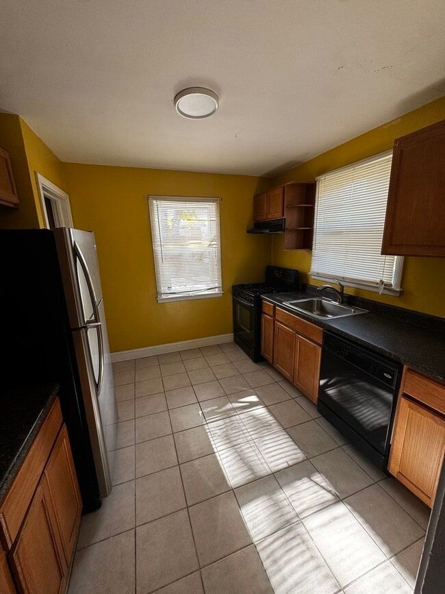 Foto del edificio - 9556 S Forest Ave