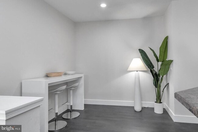 Foto del edificio - 1712 Lake Shore Crest Dr