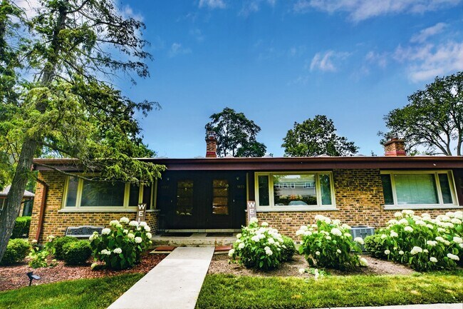 Foto del edificio - 1175 Waukegan Rd