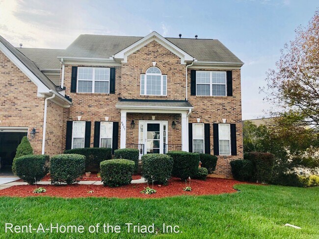 Foto del edificio - 5 br, 5 bath House - 4837 Marquis Street