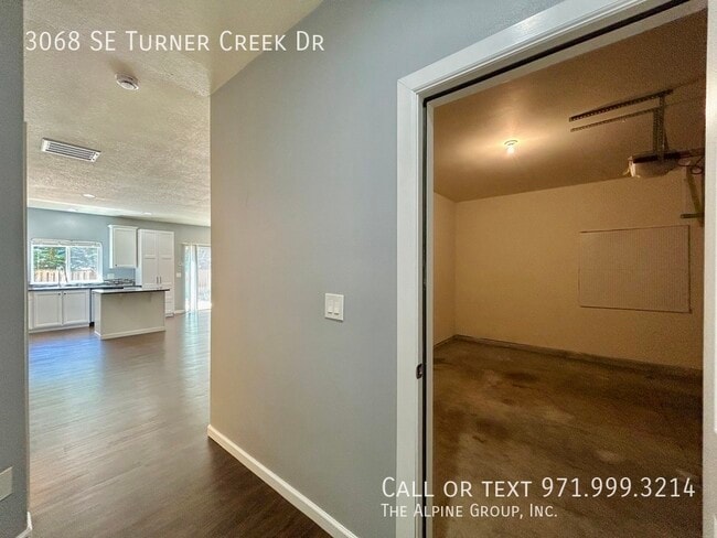 Foto del edificio - 3068 SE Turner Creek Dr