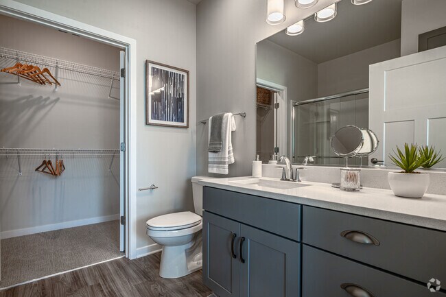 2 habitaciones, 2 baños - 111 m² - Baño principal - Seasons at Plainfield