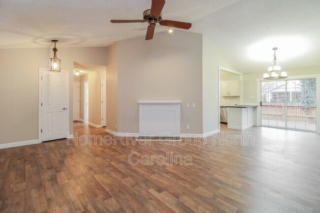 Building Photo - 2601 Darden Rd