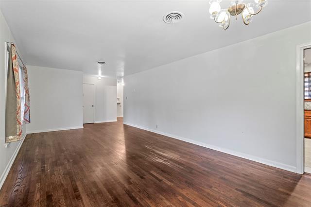 Foto del edificio - 810 Linwood Dr