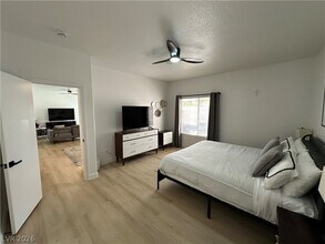 Building Photo - 9825 Garamound Ave
