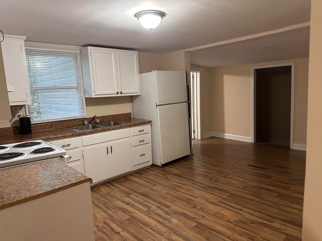 Building Photo - 1849 Hilltop Cir