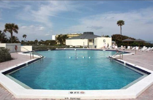 Building Photo - 10725 S Ocean Dr