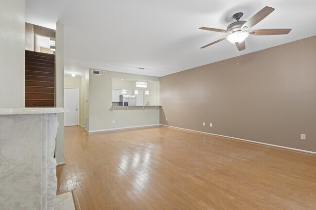 Foto del edificio - 506 Wilcrest Dr