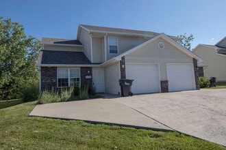 Building Photo - 5810 Canaveral Dr