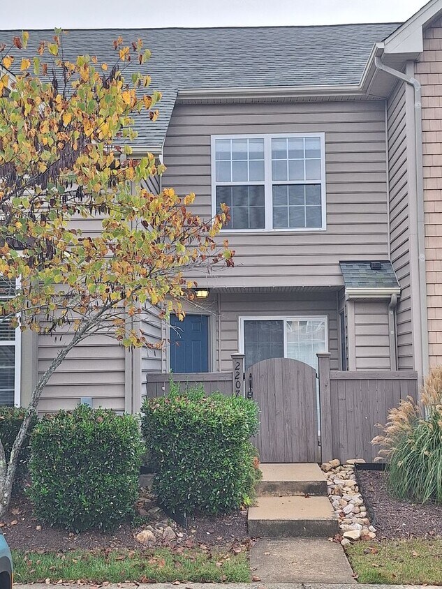 Foto principal - 2 bedroom/ 2 bathroom- Braemar Creek