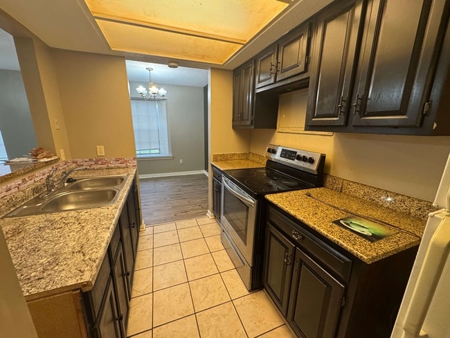 Foto del edificio - 2004 Greenpoint Dr