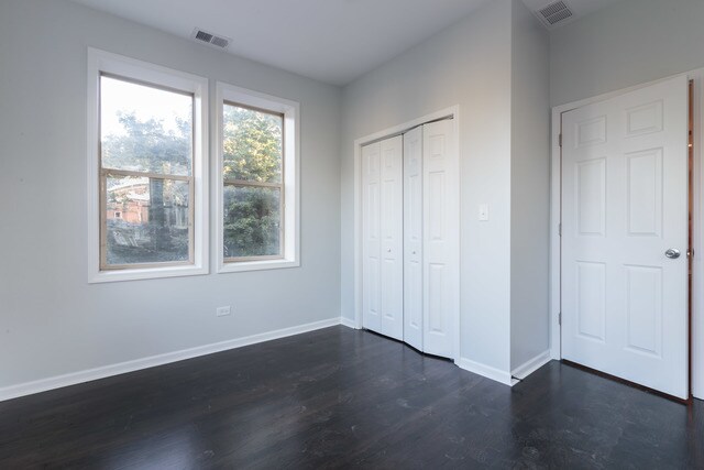 Foto del edificio - 5134 N Oakley Ave