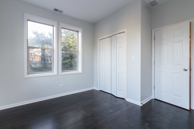 Building Photo - 5134 N Oakley Ave