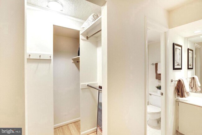 Foto del edificio - 1140 23rd St NW