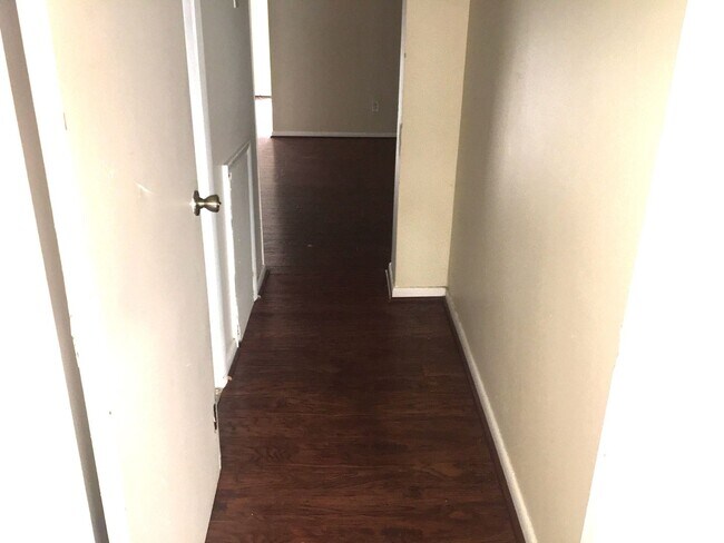 Foto del edificio - 506 S Juniper St