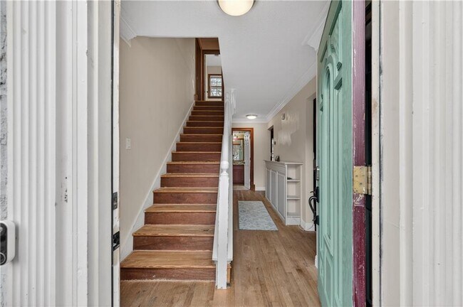 Foto del edificio - 2878 Cardinal Trce