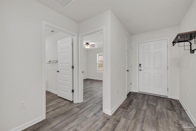 Foto del edificio - 5557 Galahad Trl