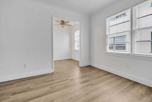 Foto del edificio - Coming Soon! Newly Renovated Studio on 2nd...