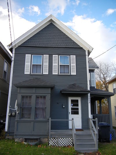 Building Photo - 140 Colchester Ave