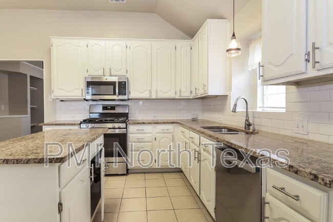 Building Photo - 6208 Mt Vernon Dr