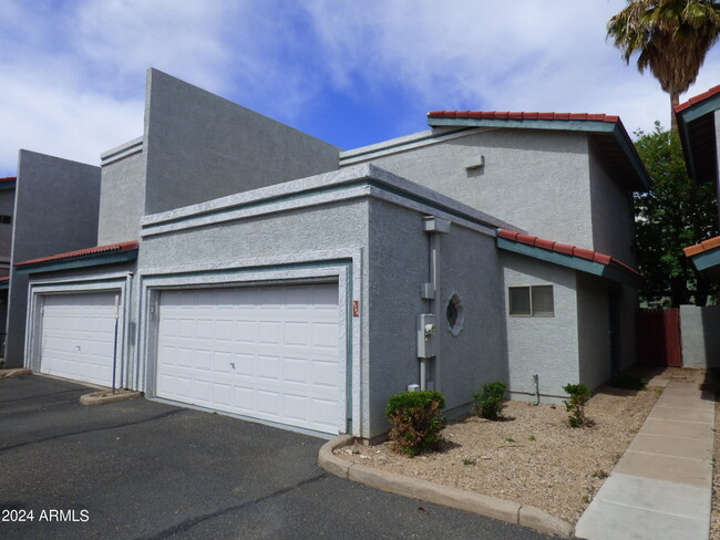 Building Photo - 6766 W Ruth Ave