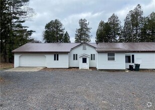 Building Photo - 41 Peat Bed Rd