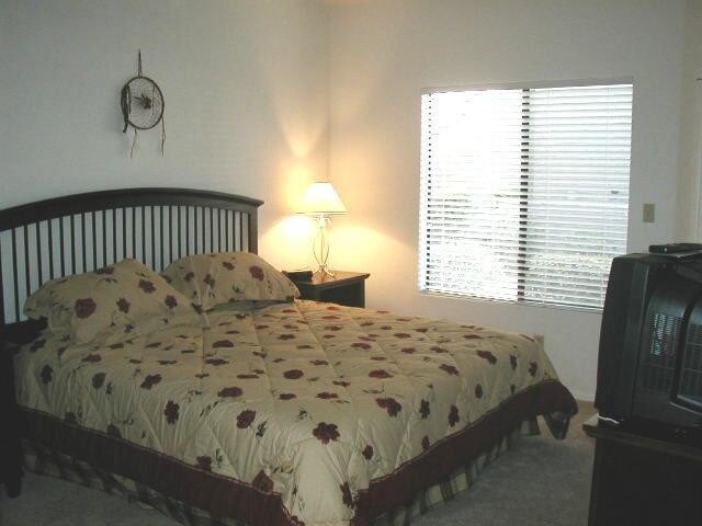 Foto del edificio - 9600 N 96th St