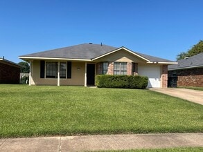 Building Photo - 2435 Brookside Dr