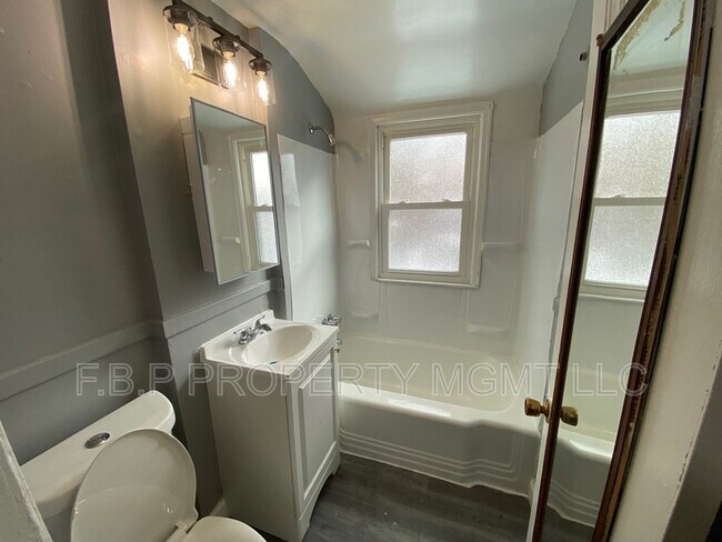 Foto del edificio - 17190 Ontario St