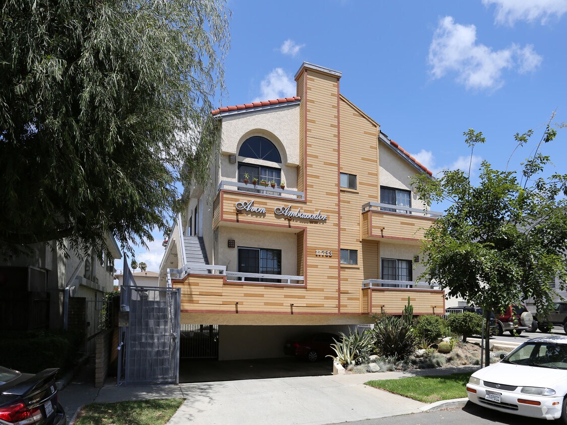 Foto del edificio - Avon Ambassador