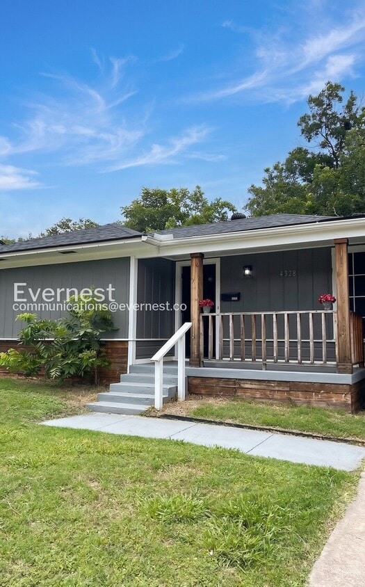 Charming 3 Bed, 1 Bath with Fenced Yard and Attached Garage / Available Soon! - Charming 3 Bed, 1 Bath with Fenced Yard and Attached Garage / Available Soon!