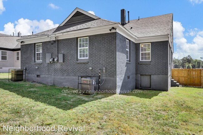 Building Photo - 2 br, 1 bath House - 3198 Walnut