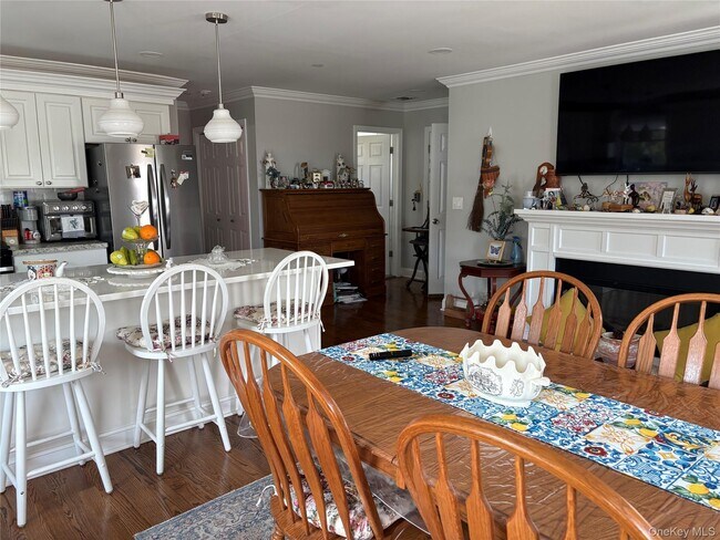 Foto del edificio - 346 S Main St