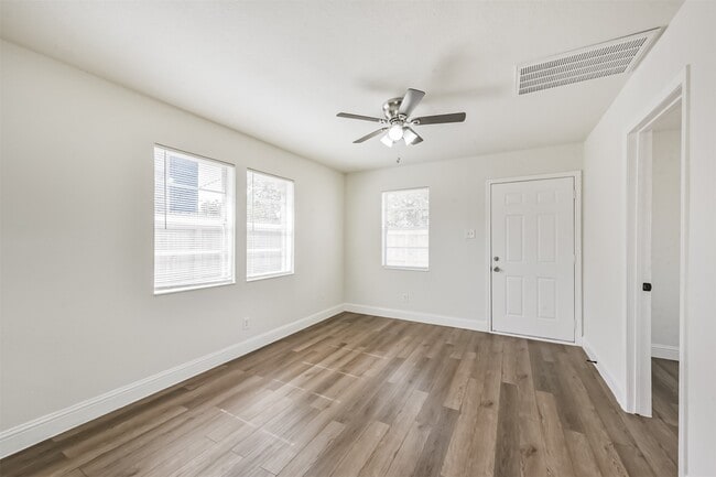 Building Photo - 102 Avenue D