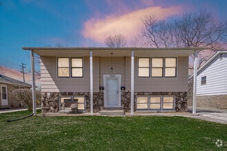 Building Photo - 2528 N Linden Ave
