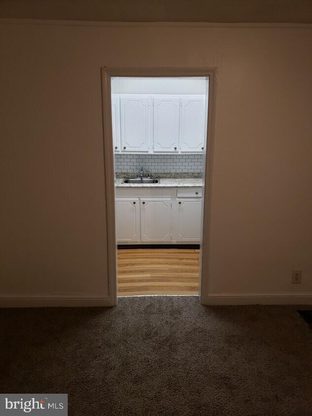 Foto principal - 7259 HOLABIRD Ave